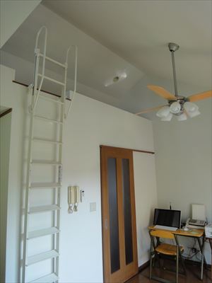 2世帯住宅に階段を新設 2世帯住宅に階段を新設